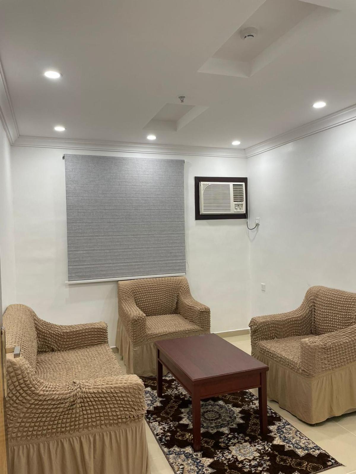 Al Manzil Almutmeez Lejlighedshotel Jeddah Eksteriør billede