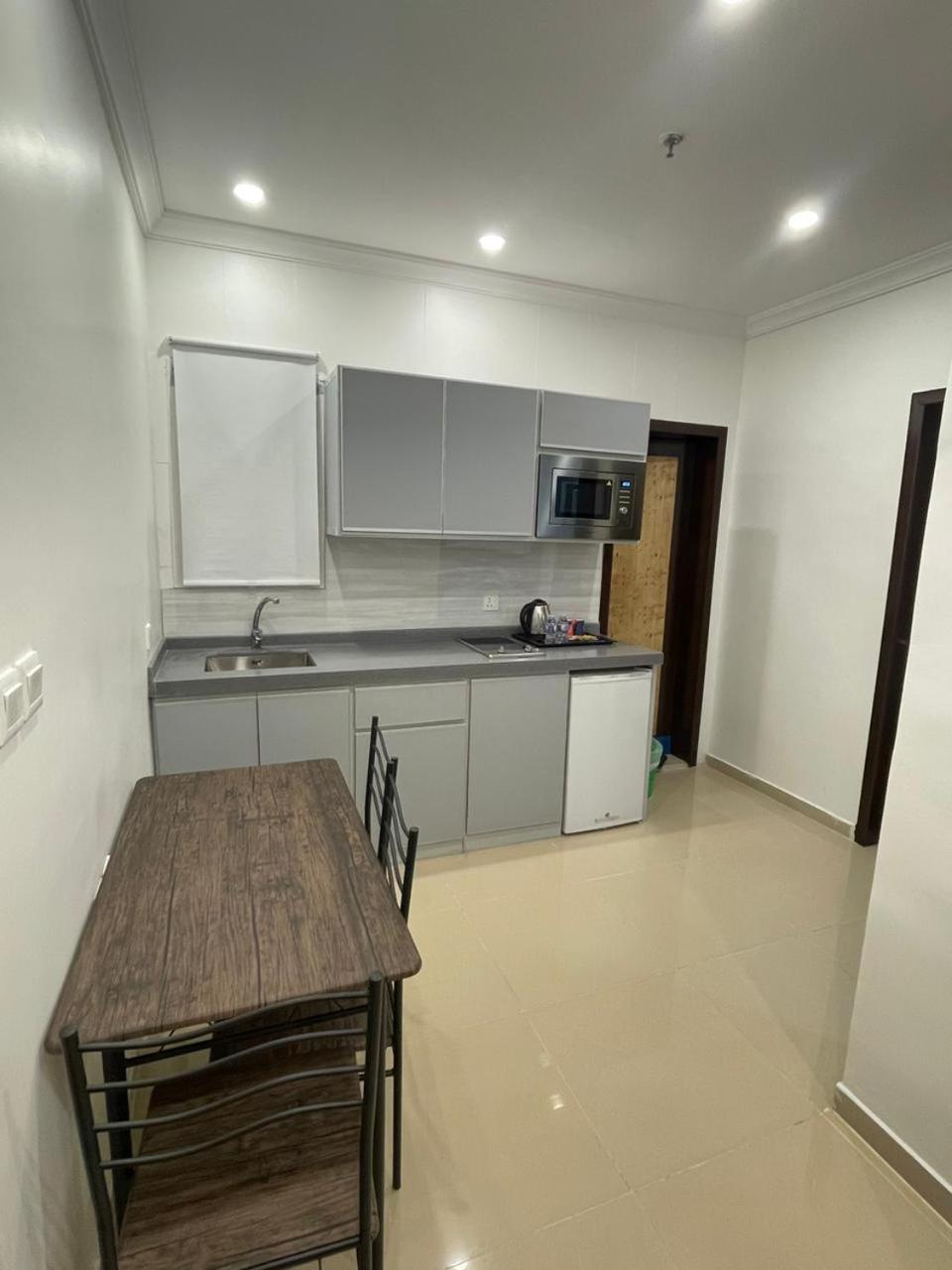 Al Manzil Almutmeez Lejlighedshotel Jeddah Eksteriør billede