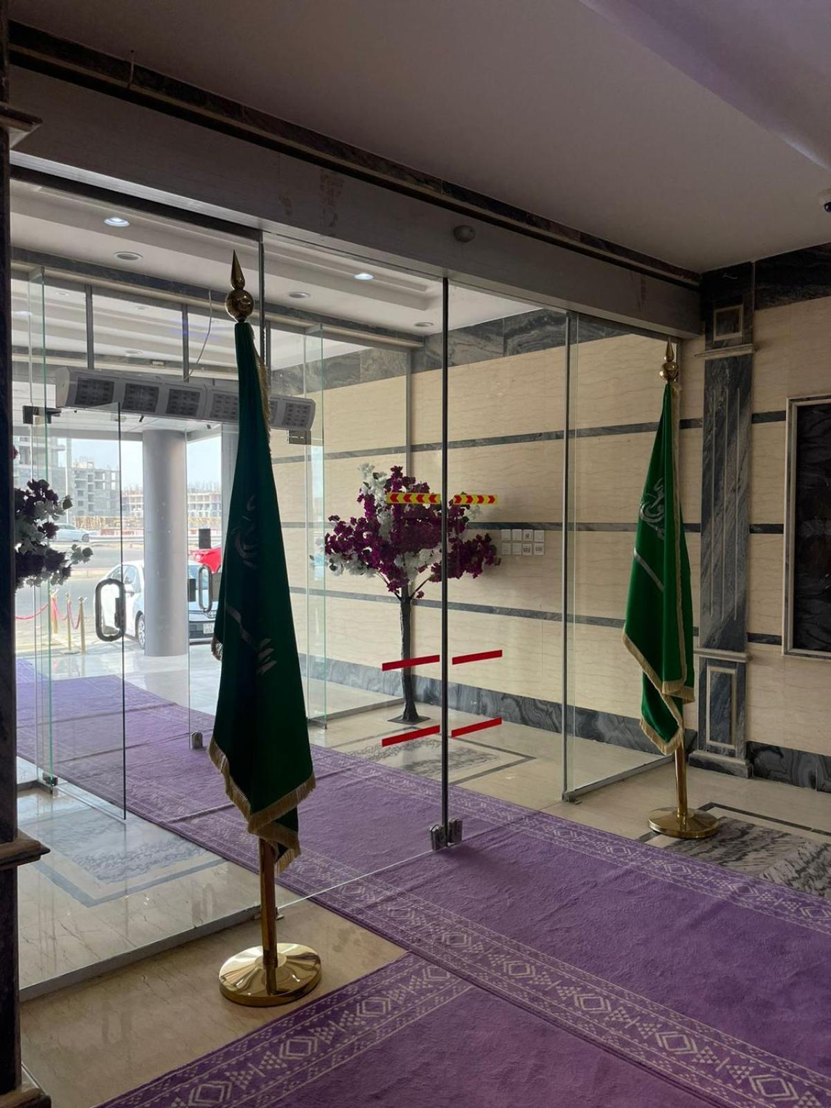 Al Manzil Almutmeez Lejlighedshotel Jeddah Eksteriør billede