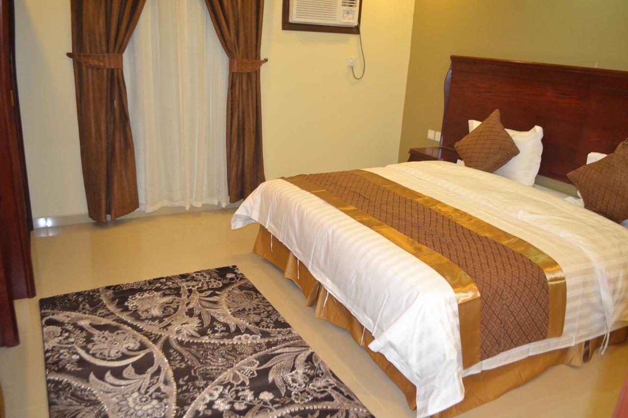 Al Manzil Almutmeez Lejlighedshotel Jeddah Værelse billede